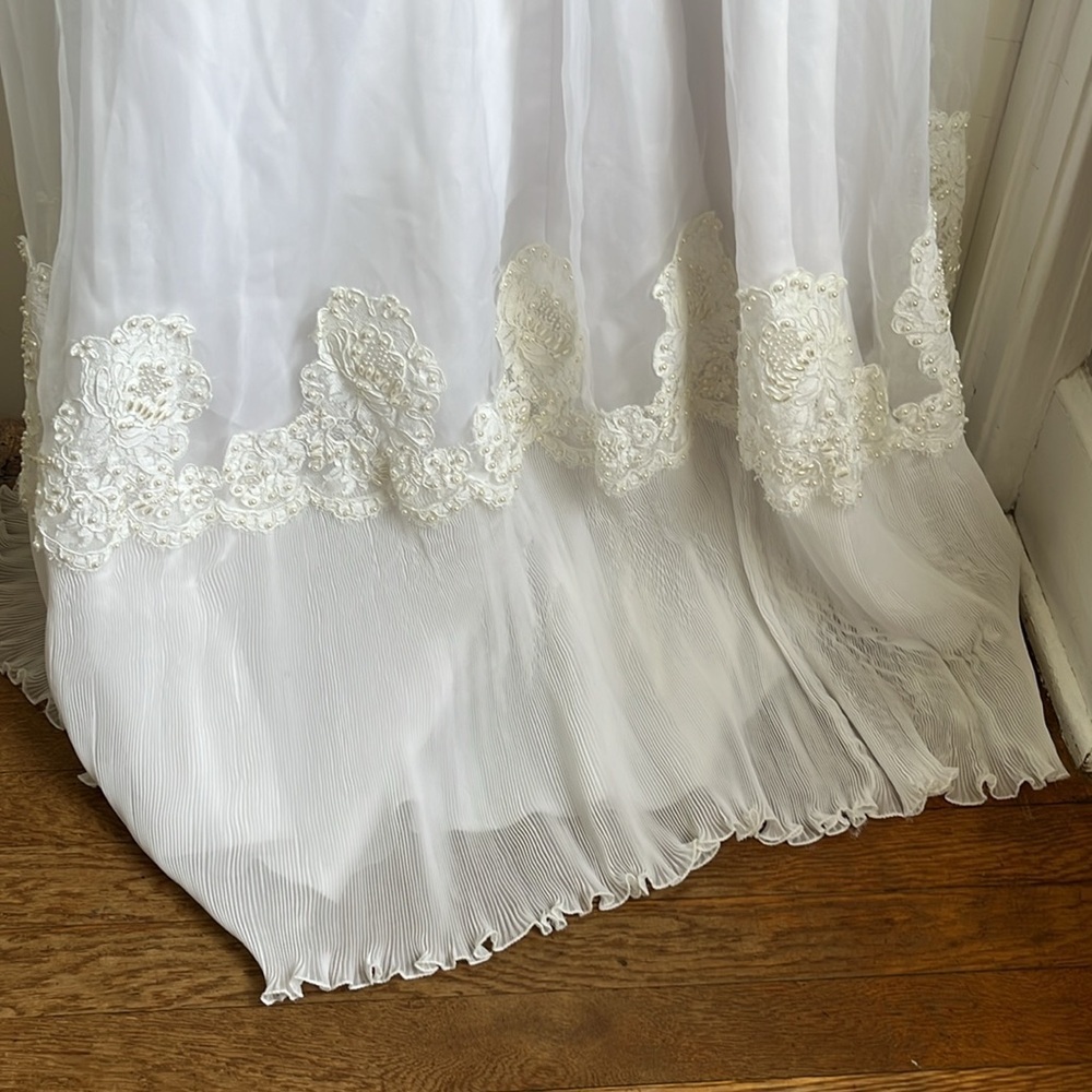 Handmade Wedding Dress - Picture 6 of 7